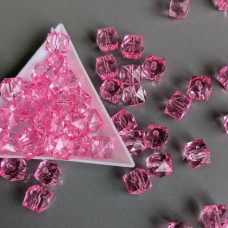 намистини куб 10 мм рожеві акрил 500 грамм 1100 шт, ціна за шт.